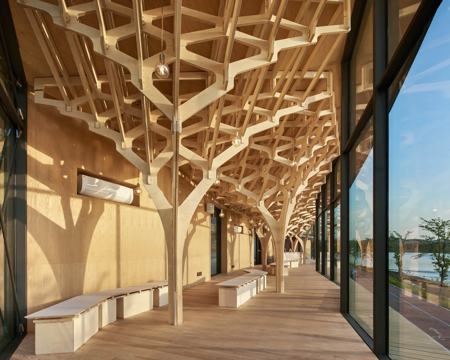 Pavilion of Floating Lights